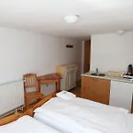 Mauritz Gæstehus 3*