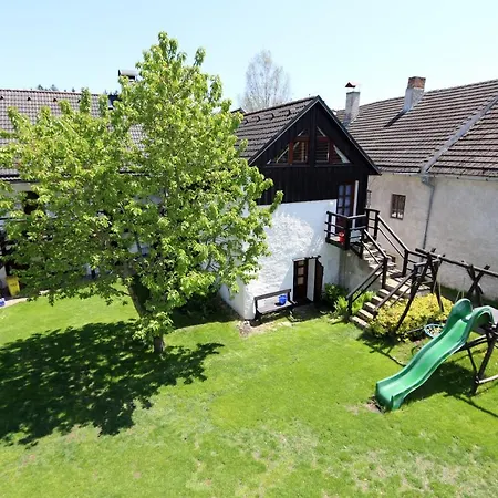 Mauritz בית הארחה Nová Pec